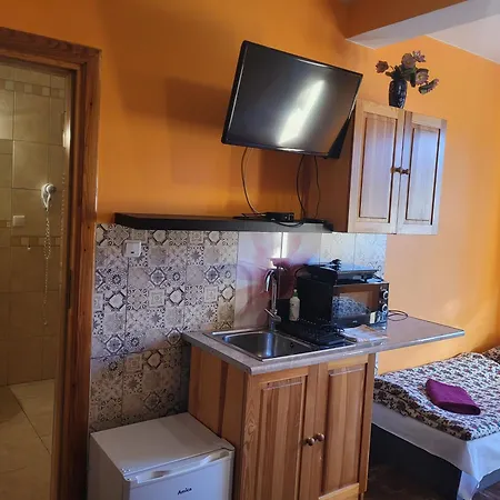 Apartamenty i pokoje gościnne Nowita-2